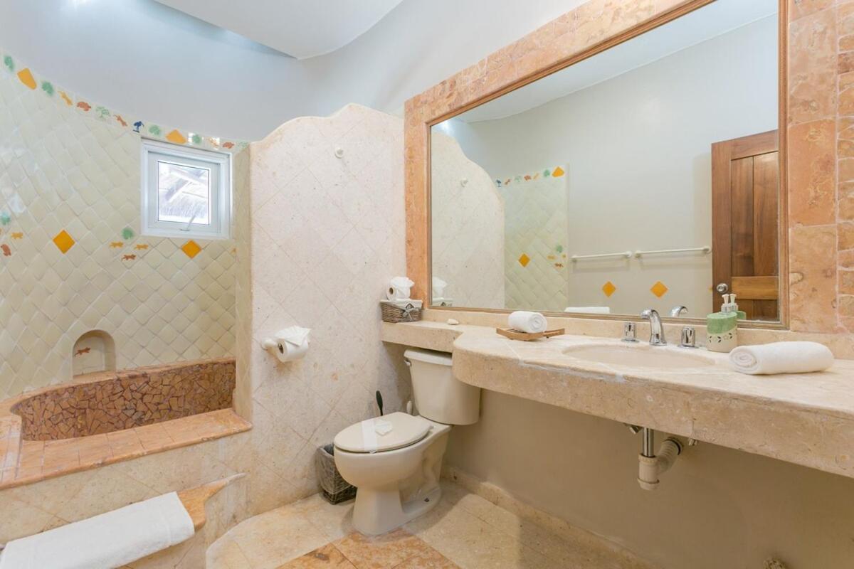 Luxury 5-Br Beachfront Home In Tulum Casa Sofia Gato Экстерьер фото