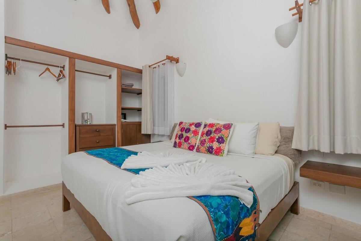 Luxury 5-Br Beachfront Home In Tulum Casa Sofia Gato Экстерьер фото