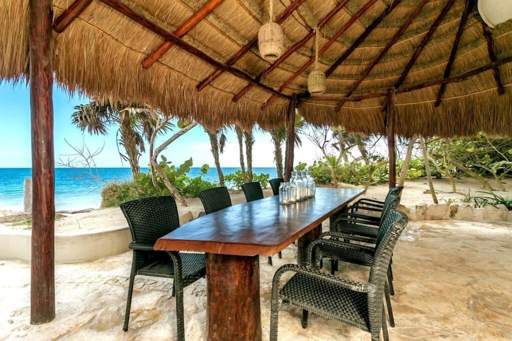 Luxury 5-Br Beachfront Home In Tulum Casa Sofia Gato Экстерьер фото